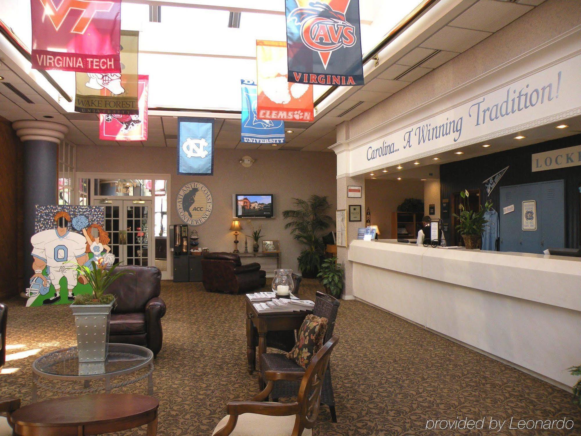 Chapel Hill University Inn Interior photo