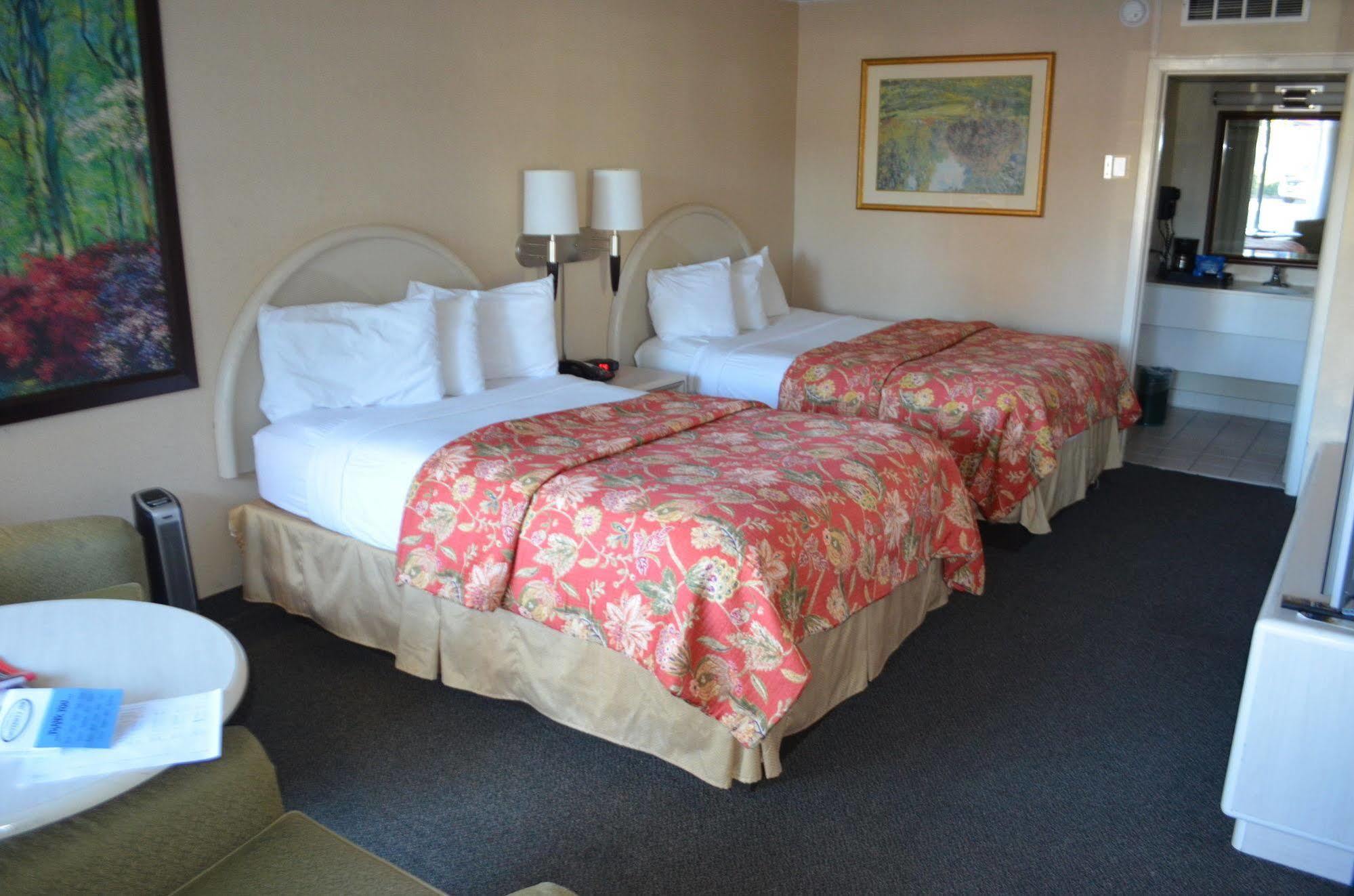 Chapel Hill University Inn Exterior photo