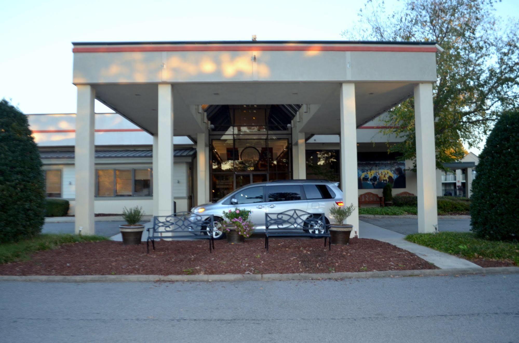 Chapel Hill University Inn Exterior photo