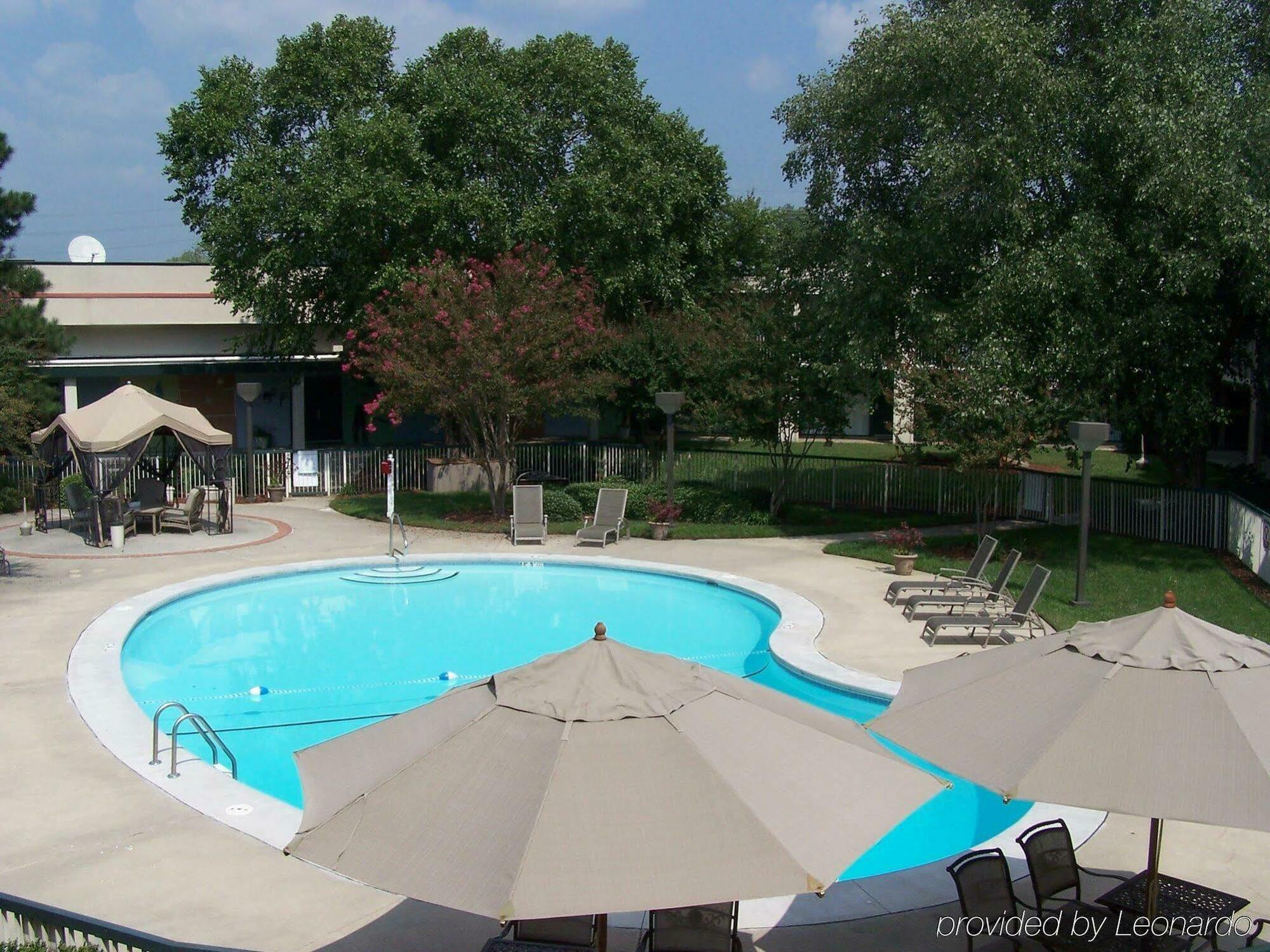 Chapel Hill University Inn Facilities photo
